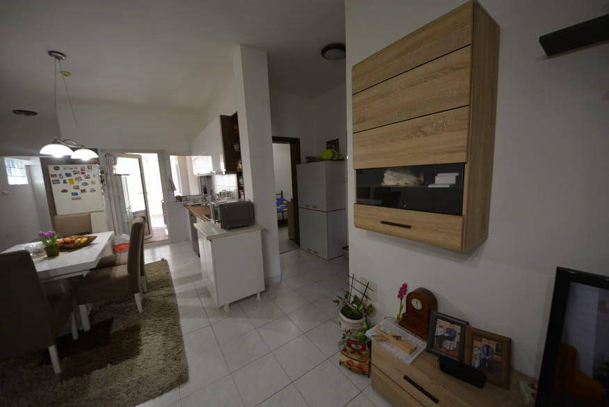 Квартира, 753 м², 157 723$ — FAKTOR